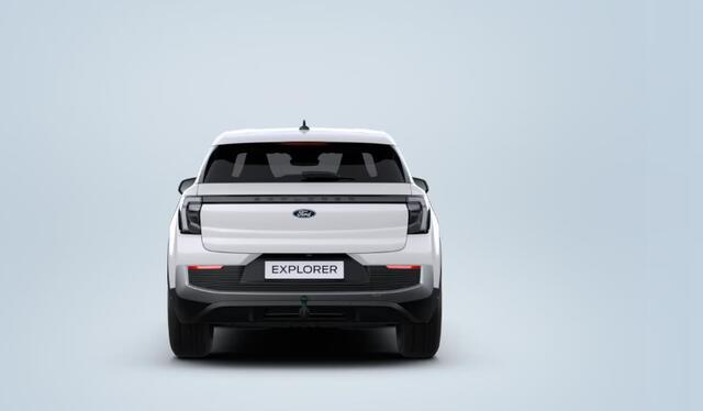 Ford EXPLORER Select Extended Range RWD 77 kWh ¤ 1000,- Voordeel| AGR Comfort stoelen | Elektrisch wegklapbare trekhaak | Driver Assistance Pack |