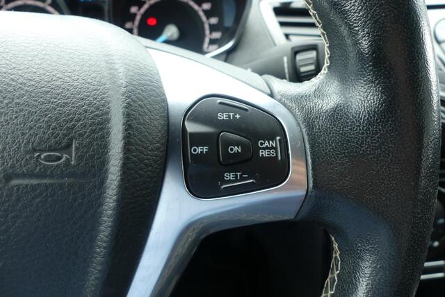 Ford FIESTA 1.0 EcoBoost Titanium CRUISE, CLIMA, TREKHAAK (900KG), NAVI, PDC, BLUETOOTH AUDIO, 82.274KM