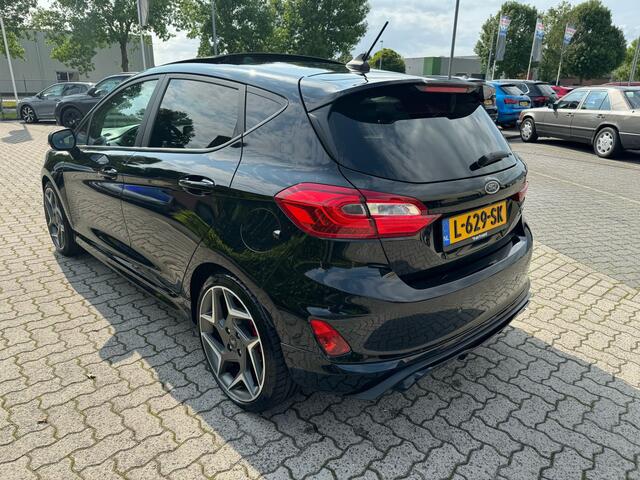 Ford FIESTA 1.5 EcoBoost ST-3 panorama, navi, cruise, stoelverw