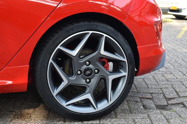 Ford FIESTA 1.5 EcoBoost ST-3 Schuifdak | Recaro-Seats | Stoelverwarming | 12 mnd BOVAG garantie Whatsapp 06-53188999