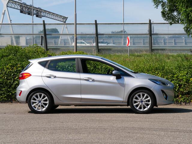 Ford FIESTA 1.0 EcoBoost Titanium | TREKHAAK | WINTERPACK | CARPLAY |