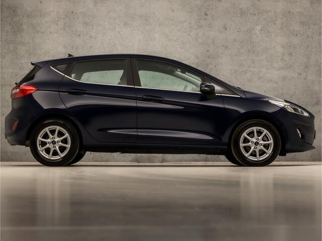 Ford FIESTA 1.0 EcoBoost Titanium Sport (APPLE CARPLAY, GROOT NAVI, CAMERA, ADAPTIVE CRUISE, LANE ASSIST, SPORTSTOELEN, LANE ASSIST, KEYLESS, LED KOPLAMPEN, NIEUWSTAAT)