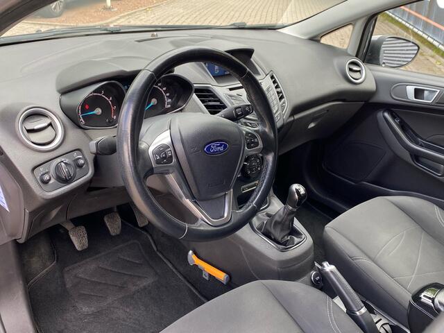 Ford FIESTA 1.0 Style Ultimate | Cruise Control | Airco | Navigatie | PDC | LM Velgen | RIJKLAARPRIJS INCL 12 MAANDEN GARANTIE EN BEURT