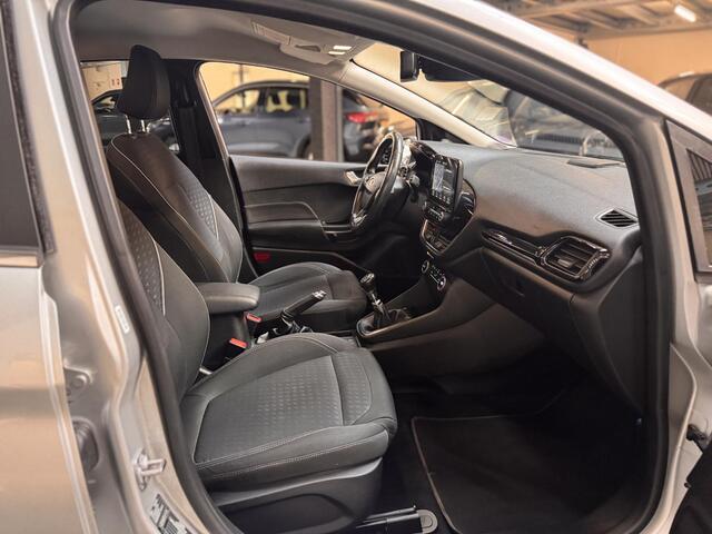 Ford FIESTA 1.0 EcoBoost Titanium Navi Trekhaak Privacy Glass Dealeronderhouden