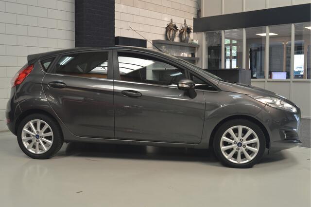Ford FIESTA 1.0 EcoBoost Titanium // CLIMA // CRUISE // PDC // NAVI //