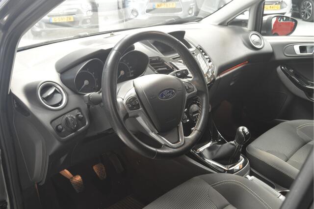 Ford FIESTA 1.0 EcoBoost Titanium // CLIMA // CRUISE // PDC // NAVI //