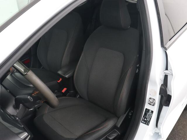 Ford FIESTA 1.0 EcoBoost ST-Line | Panoramadak | Stoel & stuurverwarming | Camera | Carplay | Navigatie | Airco | Climate control