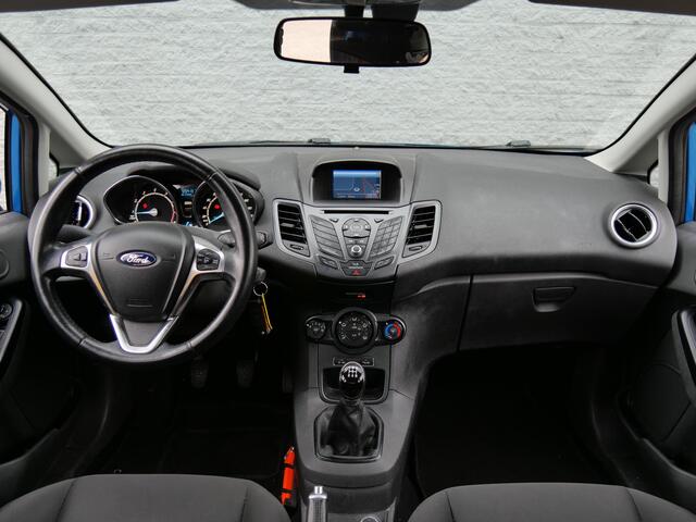 Ford FIESTA 5D 1.0 STYLE ULTIMATE/ NAVI/ PDC V+A