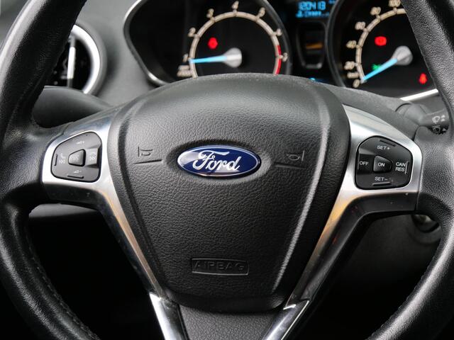 Ford FIESTA 5D 1.0 STYLE ULTIMATE/ NAVI/ PDC V+A