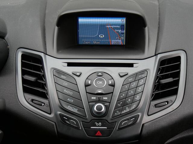 Ford FIESTA 5D 1.0 STYLE ULTIMATE/ NAVI/ PDC V+A