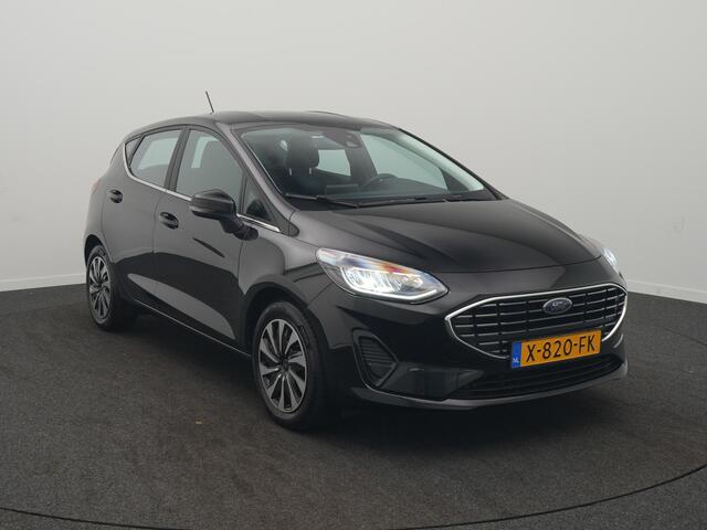 Ford FIESTA 1.0 EcoBoost Hybrid Titanium - RIJKLAARPRIJS - All Seasonbanden - Uniek lage KM-stand! - Apple Carplay/Android Auto