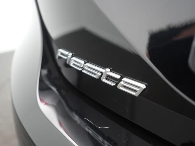 Ford FIESTA 1.0 EcoBoost Hybrid Titanium - RIJKLAARPRIJS - All Seasonbanden - Uniek lage KM-stand! - Apple Carplay/Android Auto