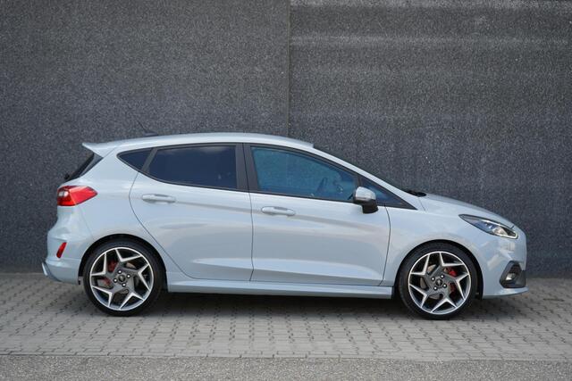 Ford FIESTA 1.5 EcoBoost ST-3 performance pack/B&O/Keyless/Carplay/Navi