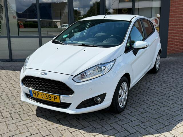 Ford FIESTA 1.5 TDCi Style Ultimate Lease Edition ? Navigatie ? Park sensoren ? Airco ? CruiseControl