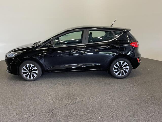 Ford FIESTA 1.0 EcoBoost Hybrid Titanium Climate control Navigatie Cruise control LED Apple Carplay/ Android Auto Parkeersensor voor