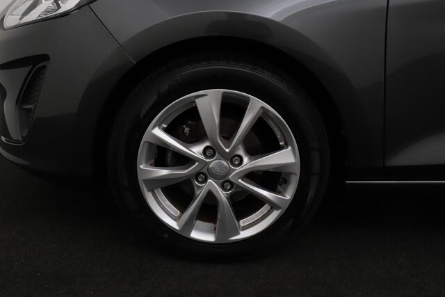 Ford FIESTA 1.1 Design Editon Navi Carplay Cruise Park.sens 16'LMV