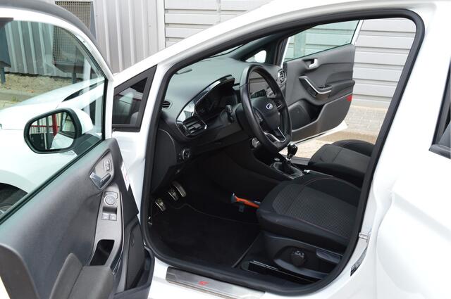 Ford FIESTA 1.0 EcoBoost ST-Line O.a: Navi, Clima, Cruise, Dab, Carplay, 17 Inch L.m, Etc... Rijklaar! All-in prijs!