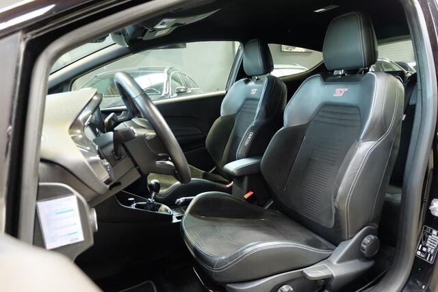 Ford FIESTA 1.5 ST / B&O / Camera / Forge / 18"