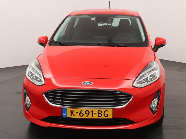 Ford FIESTA EcoBoost Hybrid 125 pk Titanium | Clima | Cruise | Parkeersensoren | Groot scherm | Apple Carplay