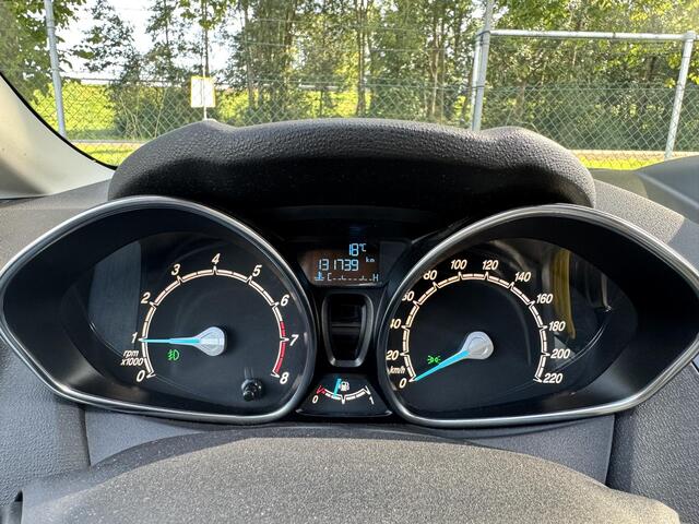 Ford FIESTA 1.0 EB 100PK Titanium | NIEUWE DISTRIBUTIERIEM | EERSTE EIGENAAR |