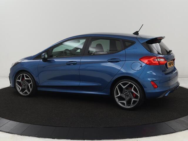Ford FIESTA 1.5 EcoBoost ST-3 | Origineel NL | 1e eigenaar | Stoelverwarming | B&O Sound | Half leder | Carplay | Navigatie | Stuurverwarming | Full LED | Parkeerhulp