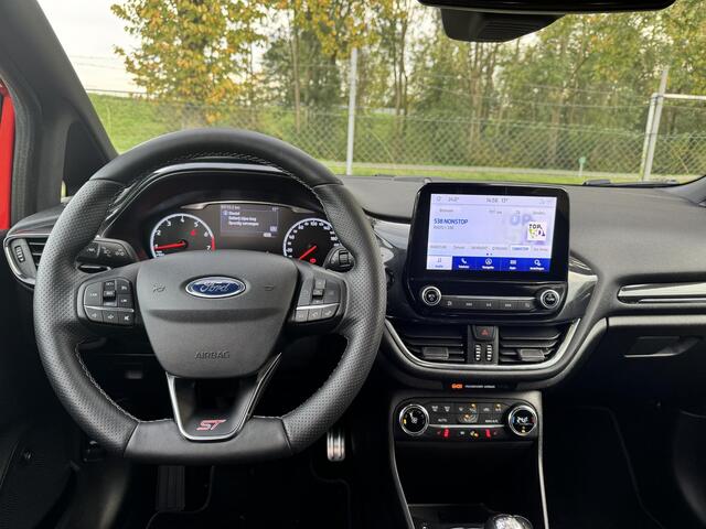Ford FIESTA 1.5 EB 200PK ST-3 | LED MATRIX | KEYLESS | WINTERPACK | STOER | LUXE |
