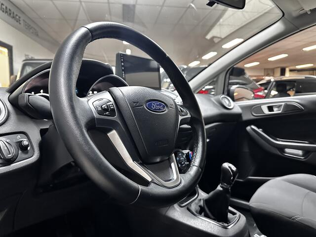 Ford FIESTA 1.0 Style Ultimate/ 15'' LMV/ Apple + Android/ PDC V+A/ Airco/ Cruise!/ Elek. pakket/ Isofix/ Bluetooth/ Multi. LEDER. Stuur/ Mistl./ LED Dagrijverl.