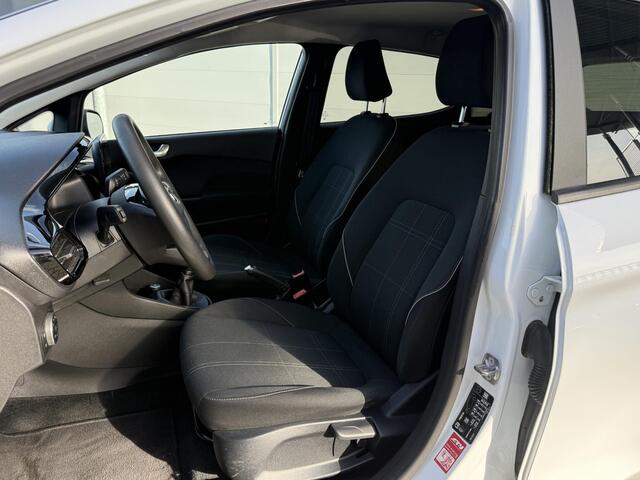 Ford FIESTA 1.1 Trend | Parkeerhulp | Apple Carplay | Winterpack | Winterbanden