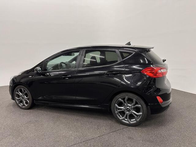 Ford FIESTA 1.0 EcoBoost ST-Line 125PK 6V Navigatie Full LED Carplay Parkeersensoren Cruise Control Stoel+Stuurverwarming Climate Control Privacy Glass 17" DAB+
