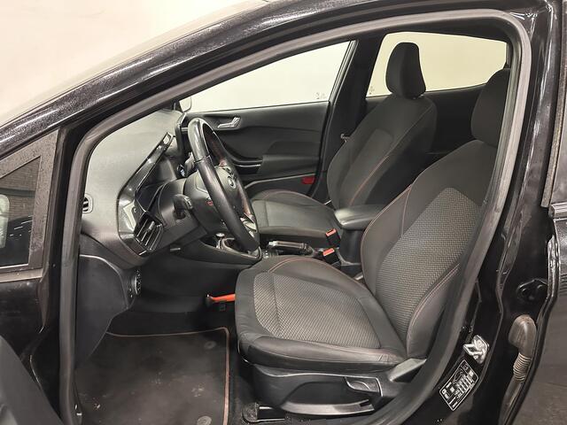 Ford FIESTA 1.0 EcoBoost ST-Line 125PK 6V Navigatie Full LED Carplay Parkeersensoren Cruise Control Stoel+Stuurverwarming Climate Control Privacy Glass 17" DAB+