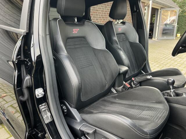 Ford FIESTA ST-3 1.5 Ecoboost 200 PK LED BenO Carplay Keyless