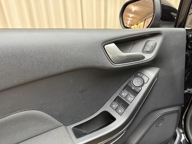 Ford FIESTA 1.0 EcoBoost Hybrid Titanium Eerste Eigenaar / Org.NL! / Carplay / LED / Cruise / ECC Clima / Navigatie / Lane Assist