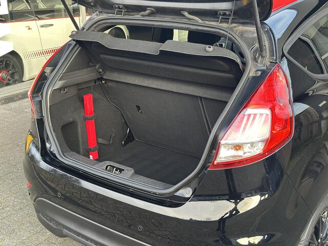 Ford FIESTA 1.0 EcoBoost Black Edition 140-PK / CLIMA / CRUISE / NAVI