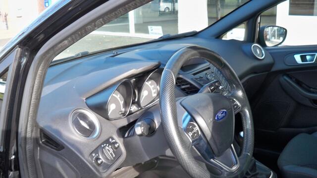Ford FIESTA 1.0 EcoB. ST Line Navi 101pk
