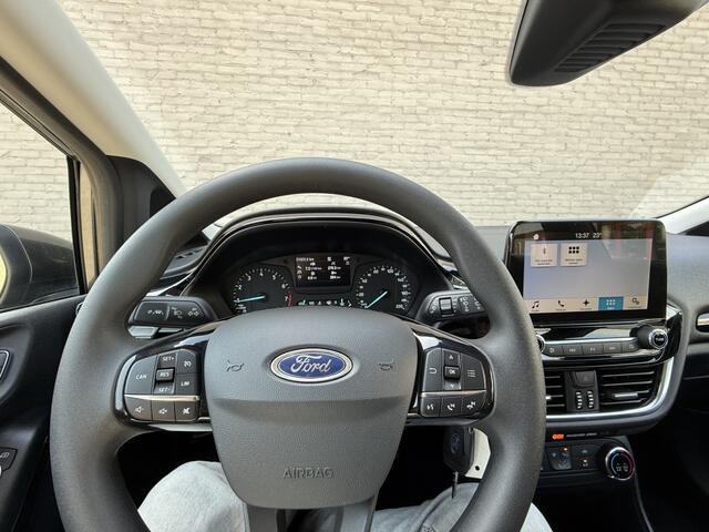 Ford FIESTA 1.1 Trend ( Carplay - Achteruit rij sensoren)