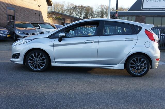 Ford FIESTA 1.0 ECOB. ST LINE 1eEIG NIEUWSTAAT DEALER ONDERHOUDEN