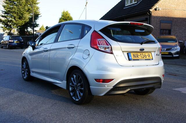 Ford FIESTA 1.0 ECOB. ST LINE 1eEIG NIEUWSTAAT DEALER ONDERHOUDEN