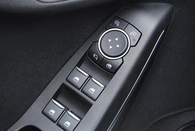 Ford FIESTA 1.0 EcoBoost 125pk ST-Line | PANORAMADAK | CAMERA | STOEL-STUURVERWARMING