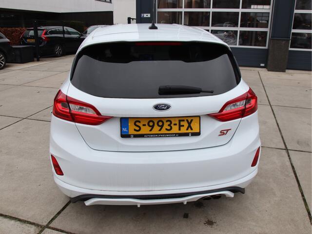 Ford FIESTA 1.5 ST-3 Dealer ond, B&O, Stoelverwarming, FULL LED Prijspakker!