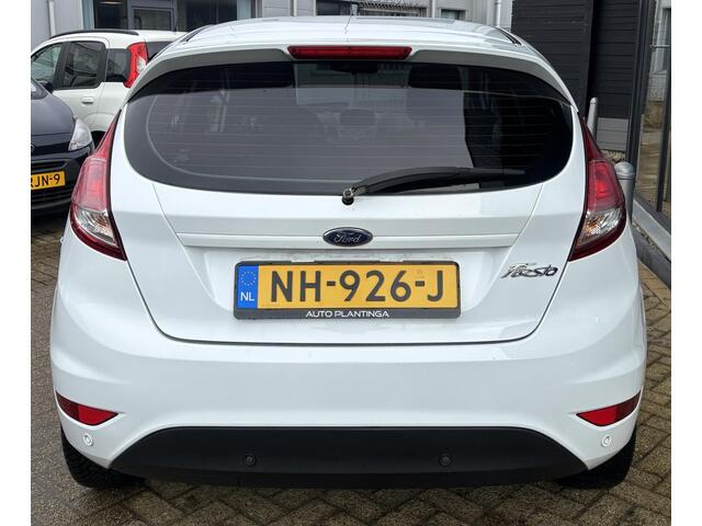 Ford FIESTA 1.0 Style Ultimate | Nette Staat | Volledige Onderhoudshistorie | Cruise Control | Navigatie | Airco | 5 Deurs | Parkeersensoren Voor en Achter | 2 Sleutels |