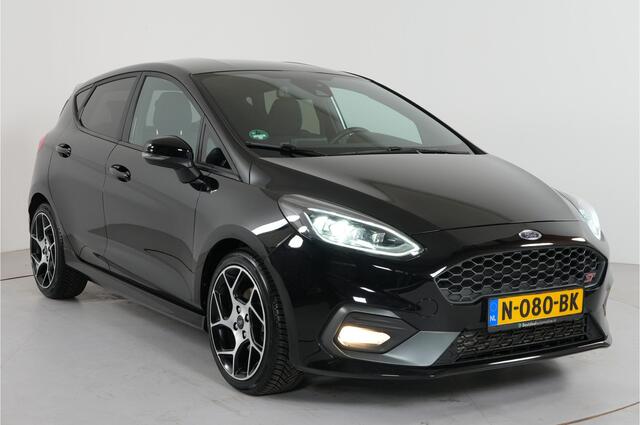 Ford FIESTA 1.5 EcoBoost ST-3 | Camera | Stl. verw. | Cruise adaptief | Dodehoek |