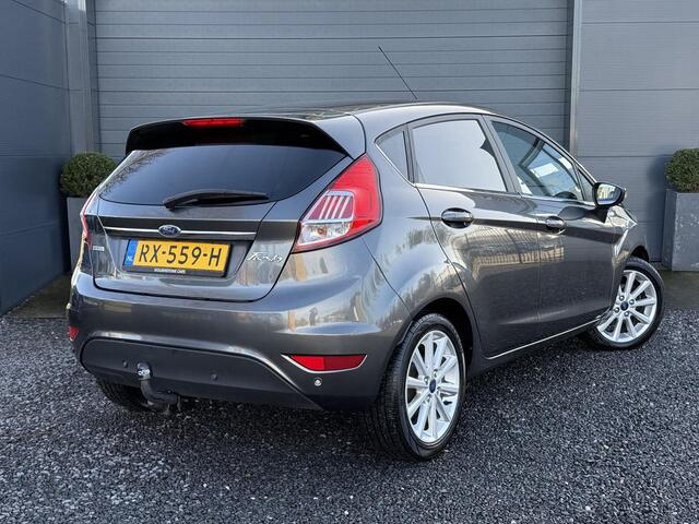 Ford FIESTA 1.0 EcoBoost Titanium Navi,Trekhaak,Clima,Cruise,Pdc,5 Deurs,Lm velgen,D-riem recent vv,Nieuwe Apk bij Aflevering