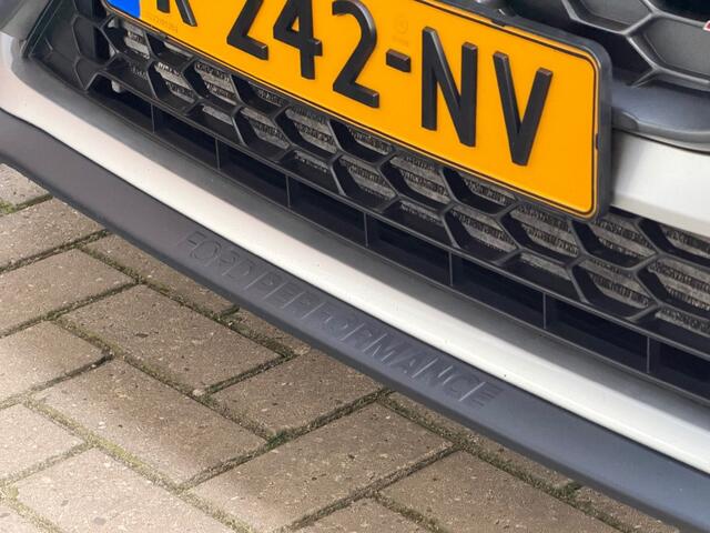 Ford FIESTA 1.5 ECOBOOST ST-X LED VC Navi Cruise PDC Clima