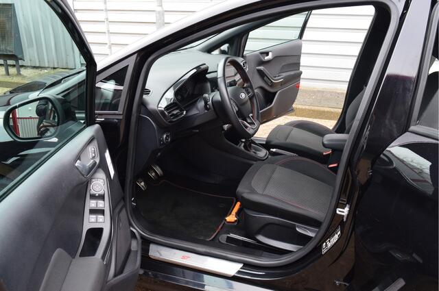 Ford FIESTA 1.0 EcoBoost ST-Line O.a: Pdc, Clima, Navi, Afn. trekhaak, 17 Inch L.m., Carplay, Etc... Rijklaar! All-in prijs!