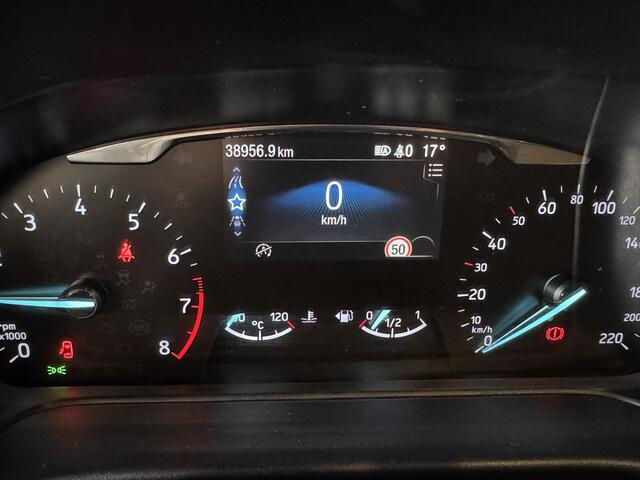 Ford FIESTA 95pk Titanium Navi Camera Ad. Cruise Winter Parking Dodehoek pack Privacy Glass Dealeronderhouden