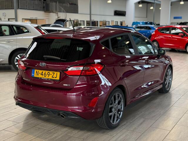 Ford FIESTA EcoBoost Hybrid 125 pk ST-Line | Winter Pack | LED | Clima | Cruise | 17" | Apple Carplay