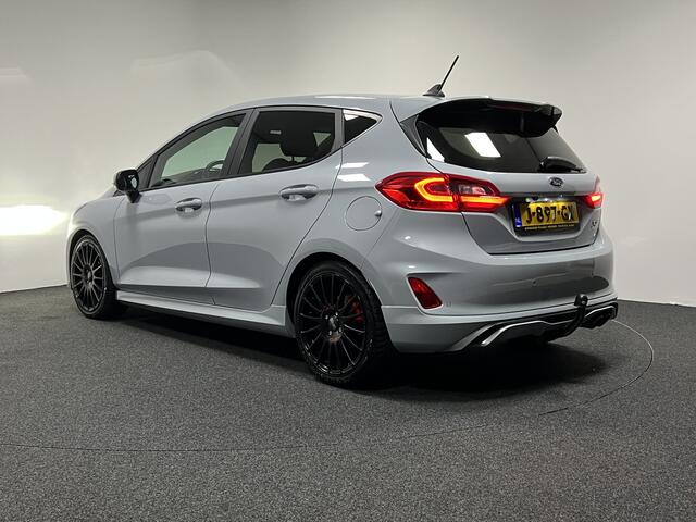 Ford FIESTA 1.5 EcoBoost ST-3 | NAVI | TREKHAAK | RECARO | KEYLESS | STOELVERWARMING |