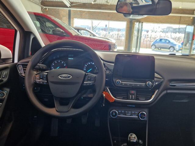 Ford FIESTA 1.0 EcoB. Titanium * rijklaarprijs*