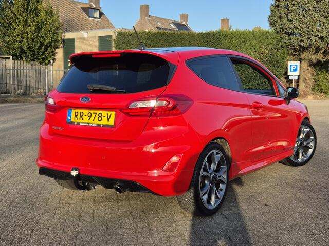 Ford FIESTA 1.0 EcoBoost ST-Line Sport / Navi / Cruise Control / Trekhaak / 18 Inch sport velgen / Parkeersensoren