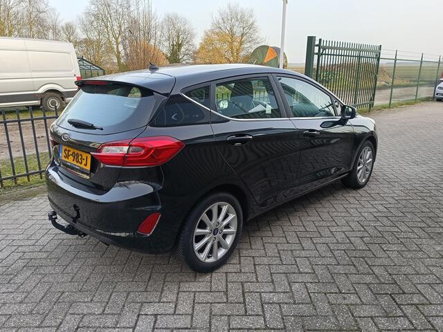 Ford FIESTA 1.0 EcoBoost Titanium | Airco | Cruise controle | Trekhaak | LM velgen |